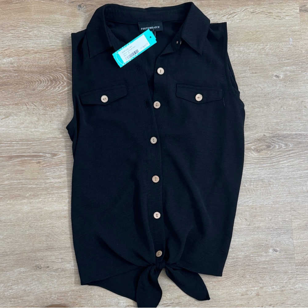 Black Sleeveless Button-Up Top